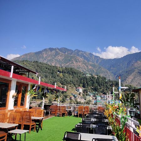 Hotel Akash - Luxury Hotel In Mcleodganj МакЛеод Ганж Екстериор снимка