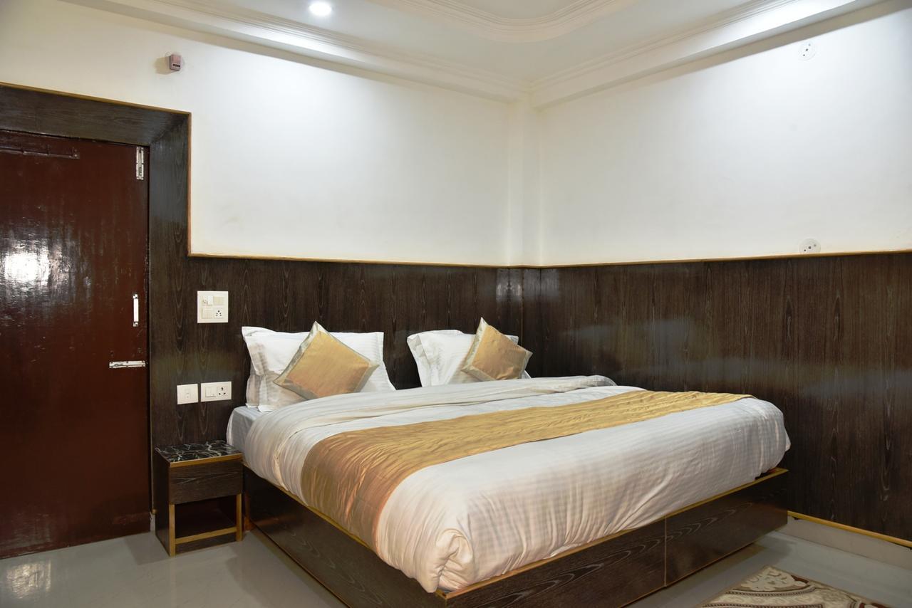 Hotel Akash - Luxury Hotel In Mcleodganj МакЛеод Ганж Екстериор снимка