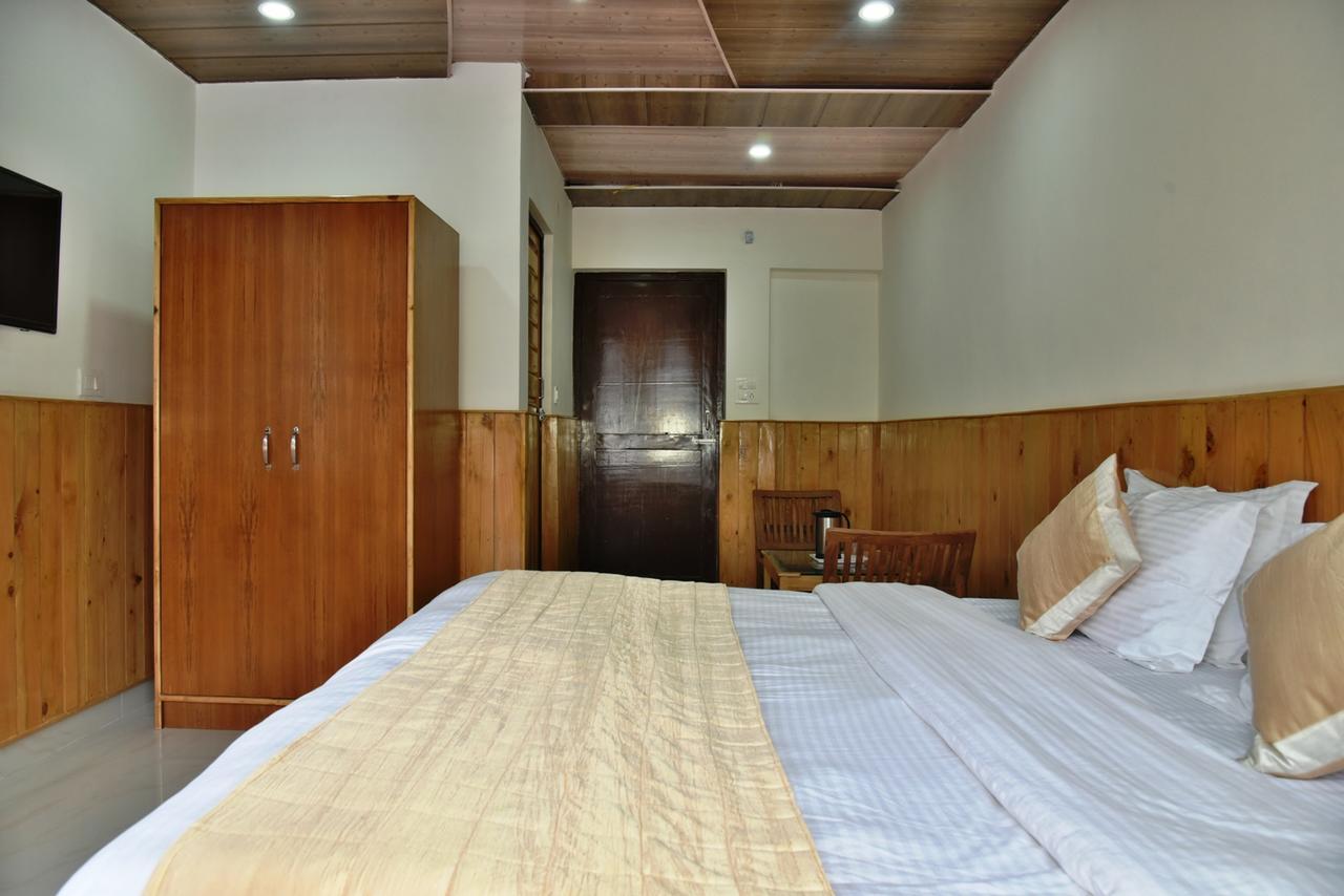 Hotel Akash - Luxury Hotel In Mcleodganj МакЛеод Ганж Екстериор снимка