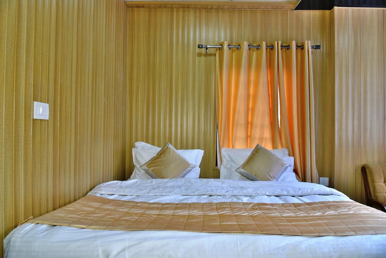 Hotel Akash - Luxury Hotel In Mcleodganj МакЛеод Ганж Екстериор снимка