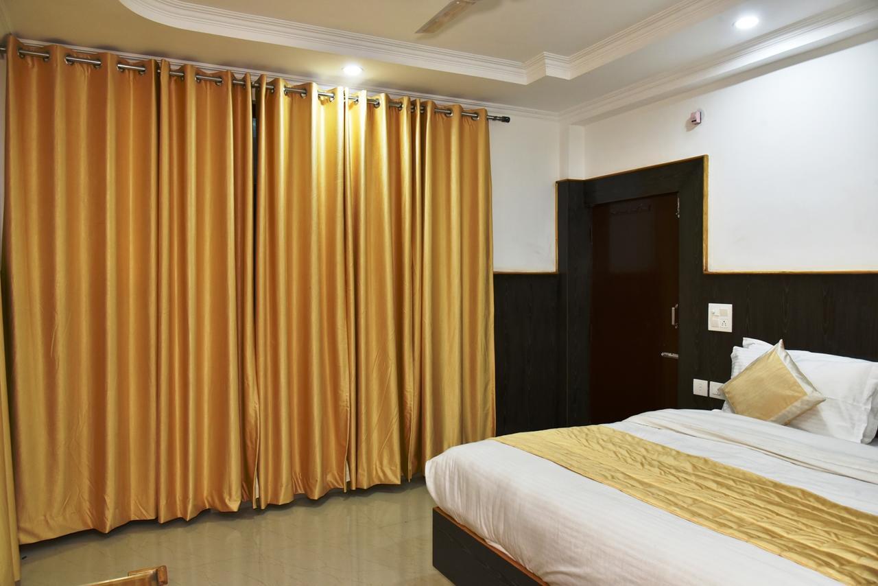 Hotel Akash - Luxury Hotel In Mcleodganj МакЛеод Ганж Екстериор снимка