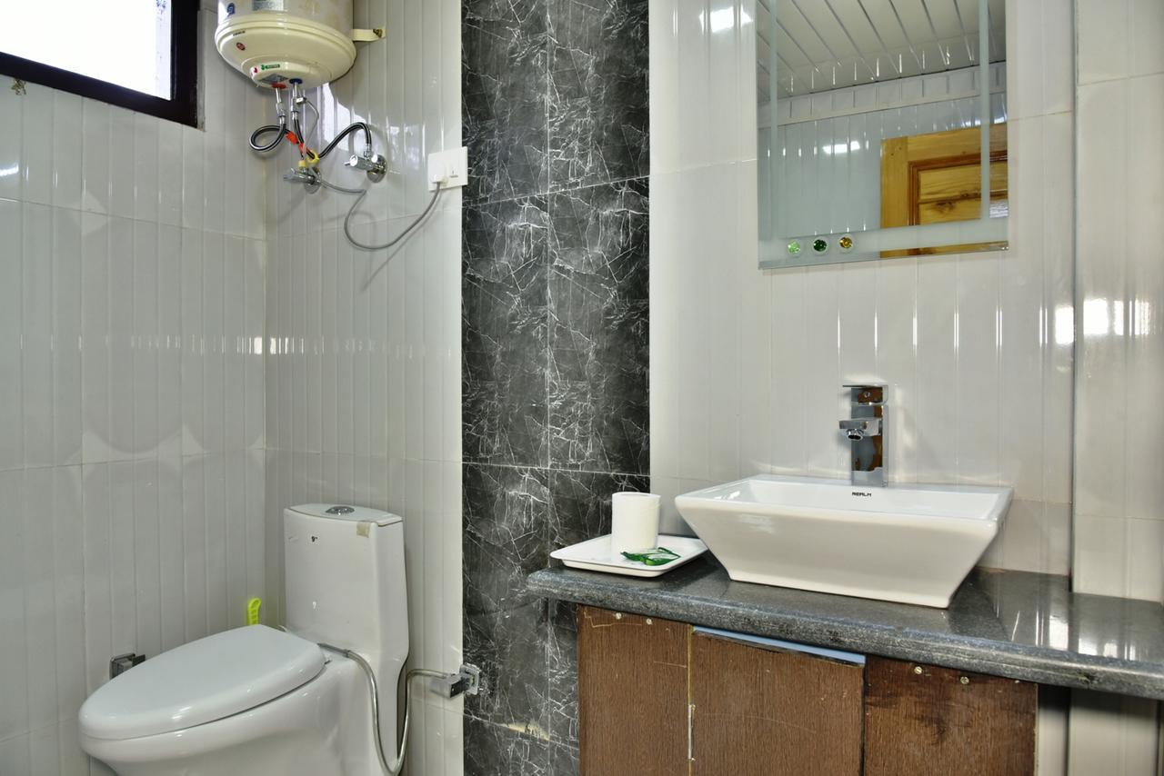 Hotel Akash - Luxury Hotel In Mcleodganj МакЛеод Ганж Екстериор снимка