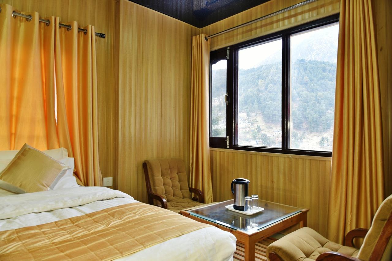 Hotel Akash - Luxury Hotel In Mcleodganj МакЛеод Ганж Екстериор снимка