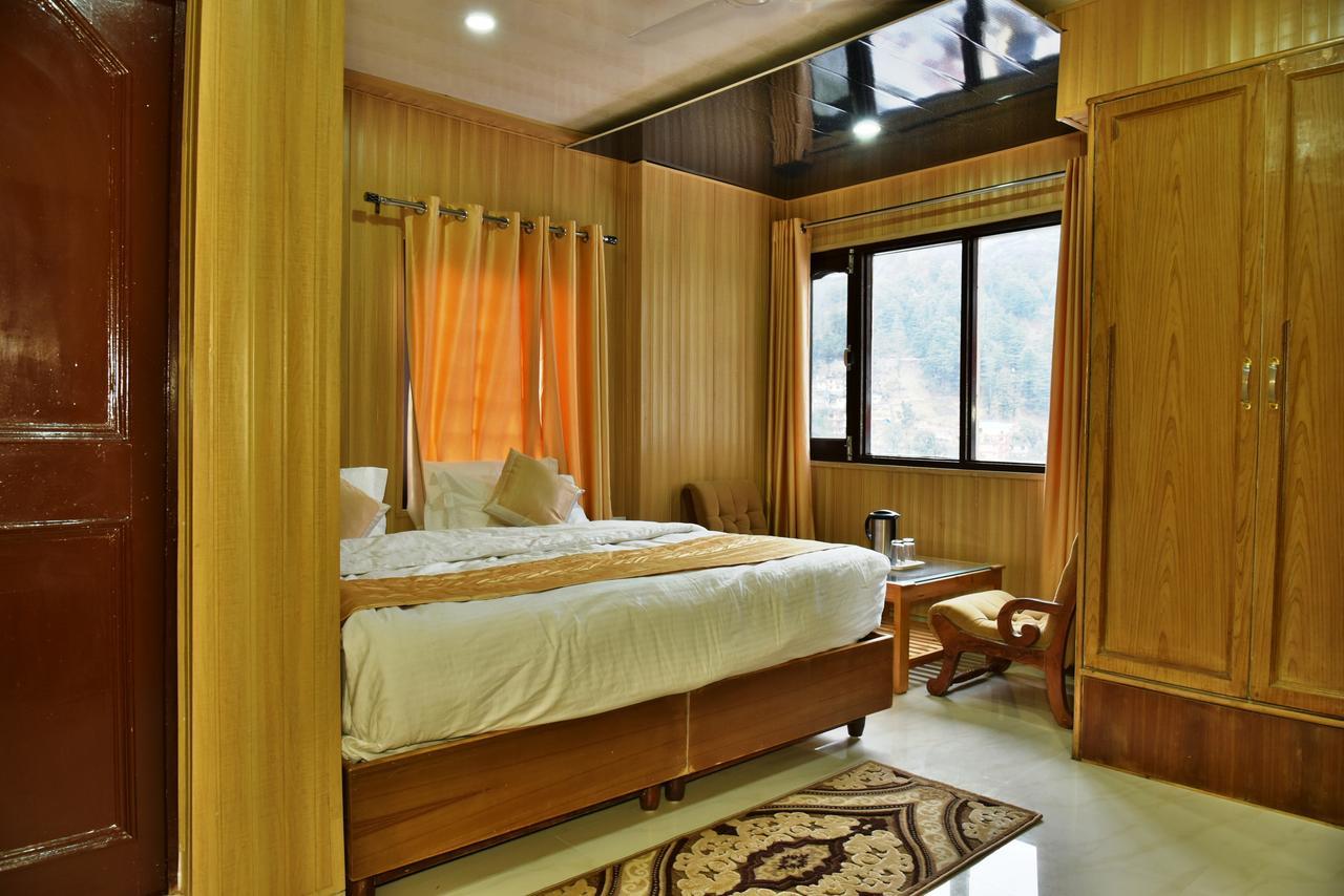 Hotel Akash - Luxury Hotel In Mcleodganj МакЛеод Ганж Екстериор снимка
